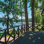 Labedzi Ostrow Osrodek Wypoczynkowy Üdülőközpont *