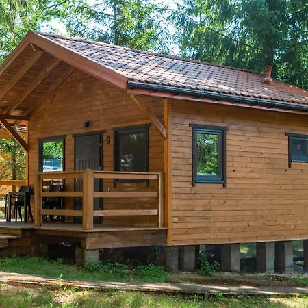 Labedzi Ostrow Osrodek Wypoczynkowy 度假村 *